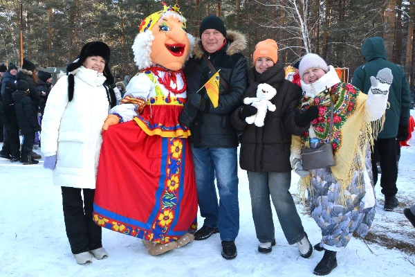 АНХК организовала в Приангарье празднование Масленицы в народных традициях